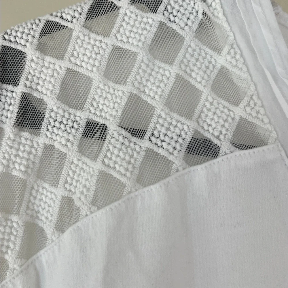 Tommy Hilfiger Medium white tee shirt sheer embroidery sleeve shoulders - Picture 5 of 6